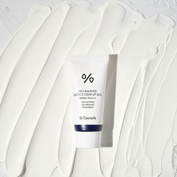 Сонцезахисний освітлюючий крем з пробіотиками Dr. Ceuracle Pro Balance Biotics Clear Up Sun SPF 50+ PA++++, 50 мл 8806133614884 фото