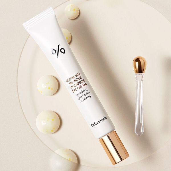 Крем під очі з екстрактом прополісу Dr.Ceuracle Royal Vita Propolis 33 Capsule Eye Cream, 20мл 8806133615225 фото
